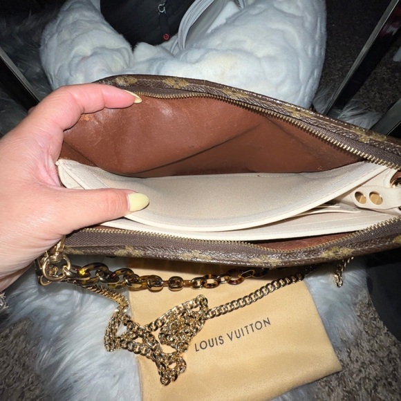 Louis Vuitton Vintage Toiletry 26 Conversion Crossbody Purse